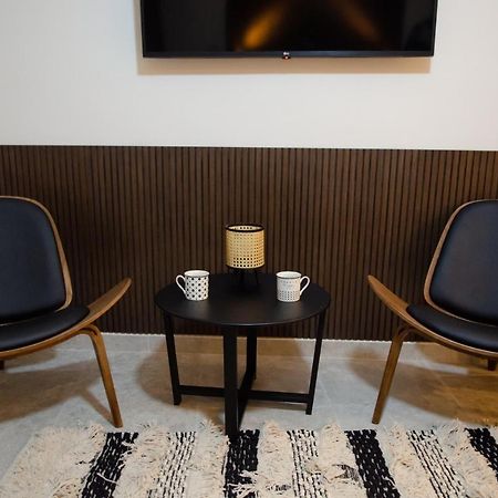 Leone Suites Nafpaktos Bagian luar foto