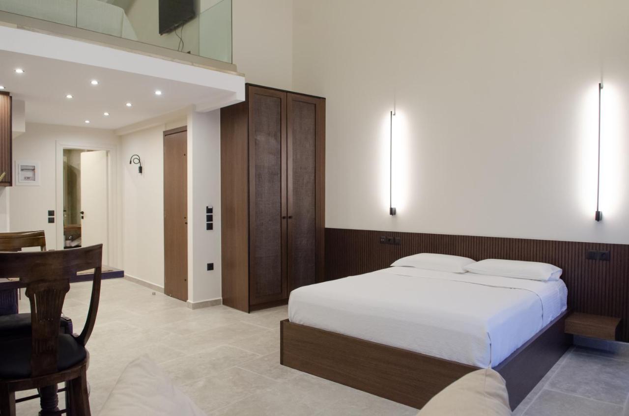 Leone Suites Nafpaktos Bagian luar foto