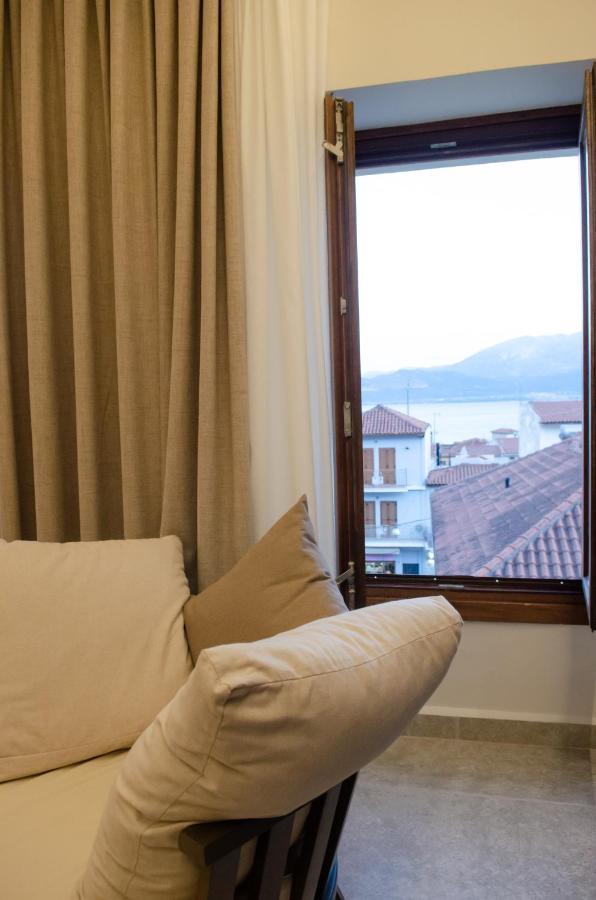 Leone Suites Nafpaktos Bagian luar foto