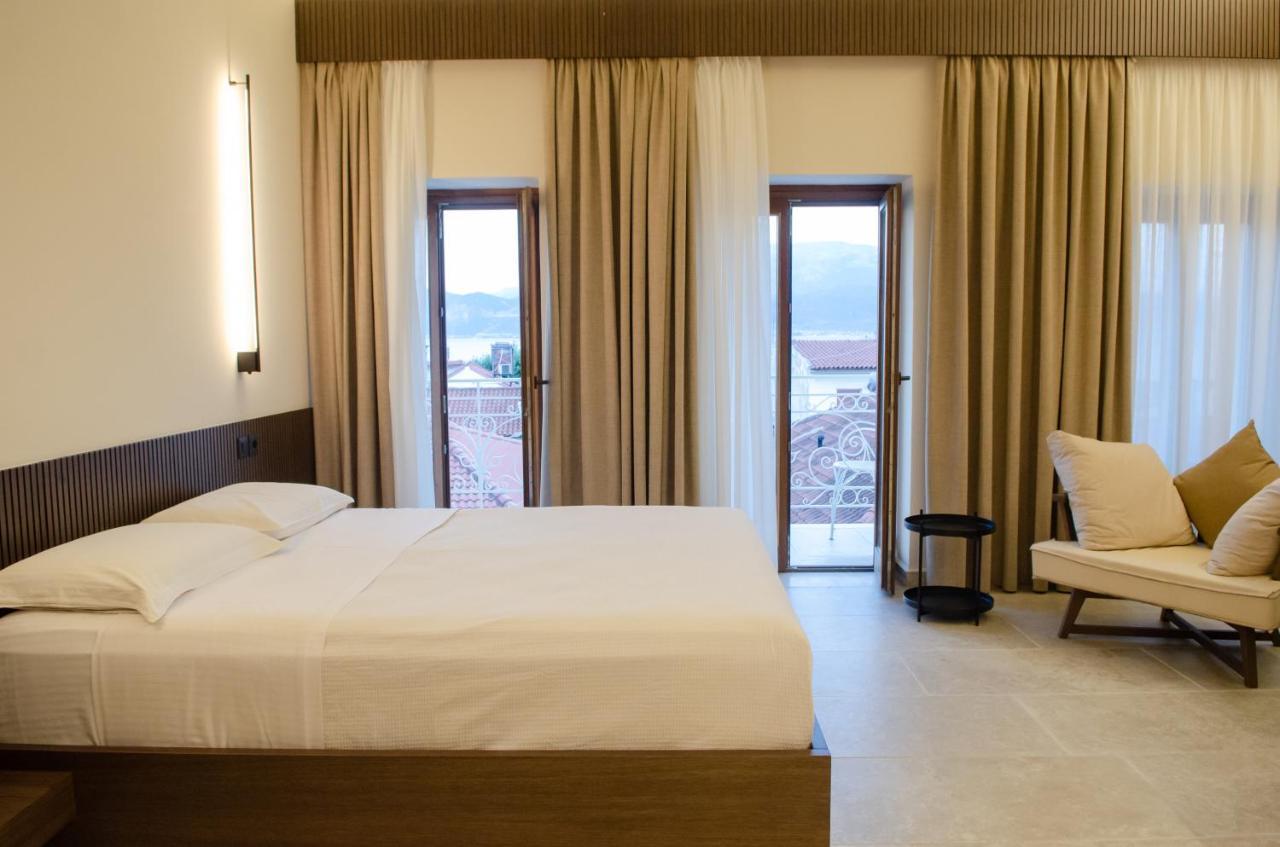 Leone Suites Nafpaktos Bagian luar foto