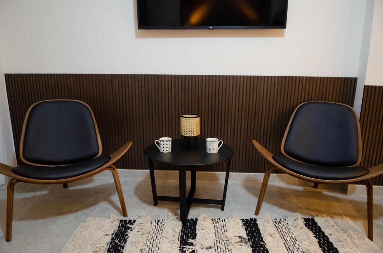 Leone Suites Nafpaktos Bagian luar foto